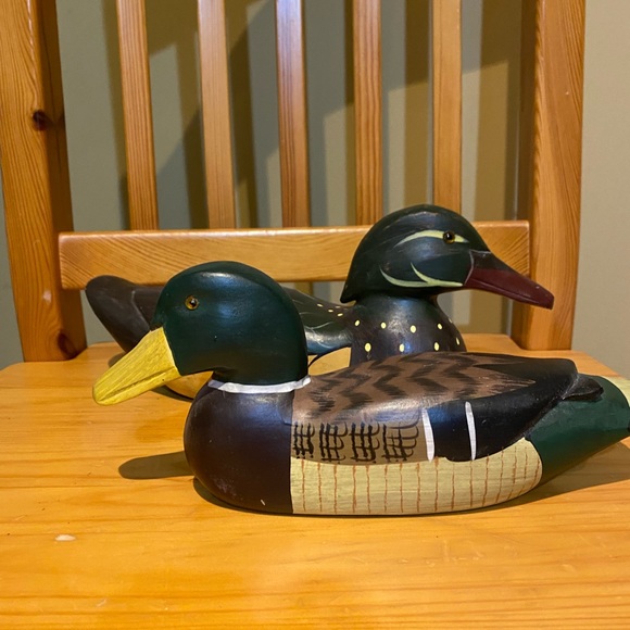 Wooden Duck figurines approx 10 inches - Picture 4 of 5